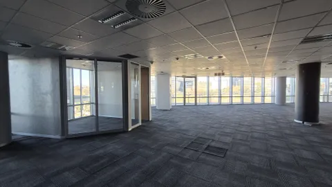 102 Rivonia Road, Sandton has a 984m² Office Space Available To Let (2)